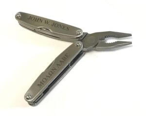 Img e Clipdraw offers new custom engraved products