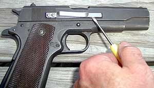 Universal clipdraw fits virtually all handguns